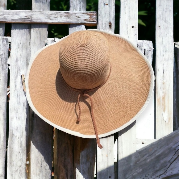 Accessories - 🌻Big Fun Wide Brim Floppy Hat {Outdoors Beach Pool Summer} 56-58 cm EUC